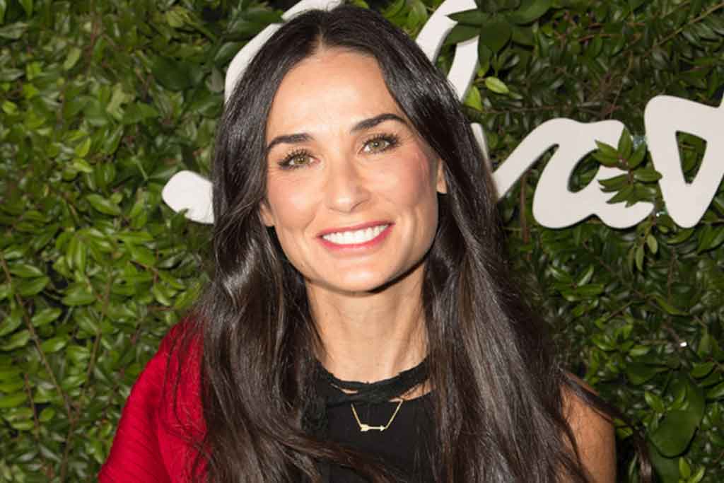 n11 Demi Moore