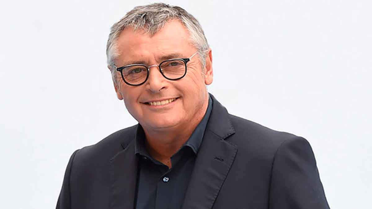 narrador Michael Robinson