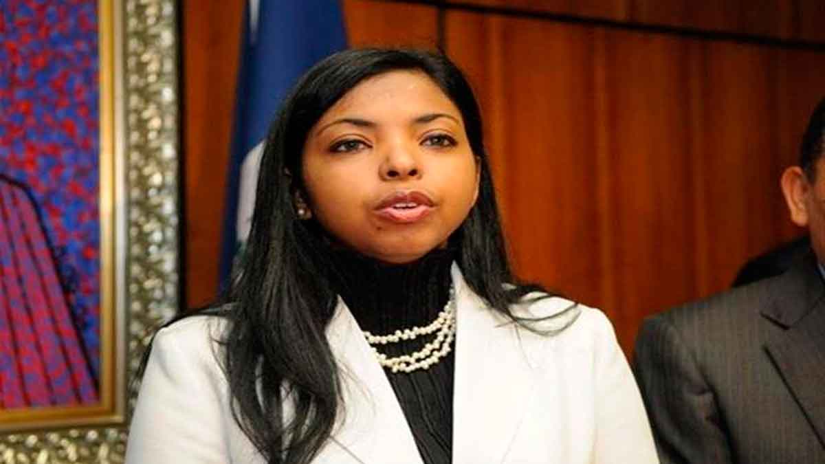 politica Yeni Berenice