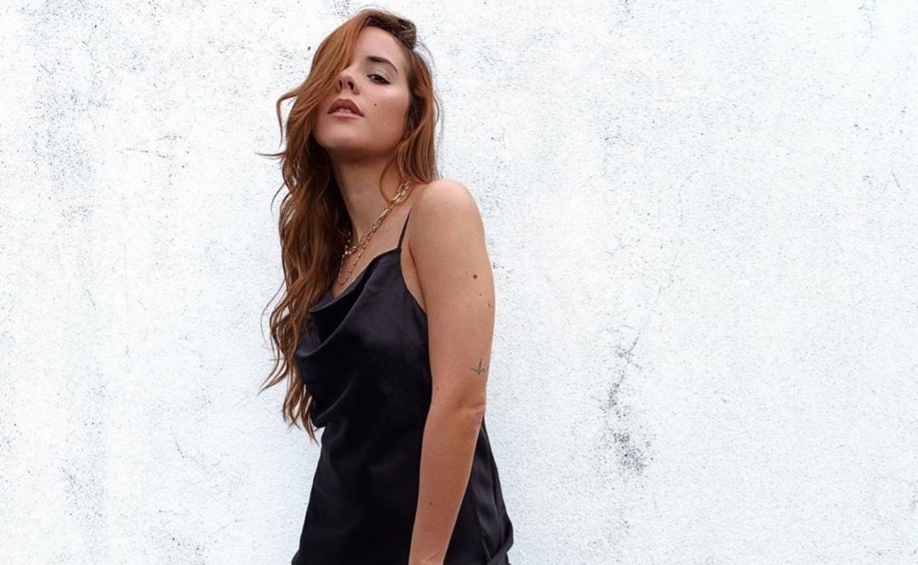 destacada color visión (2) Novia de Bad Bunny