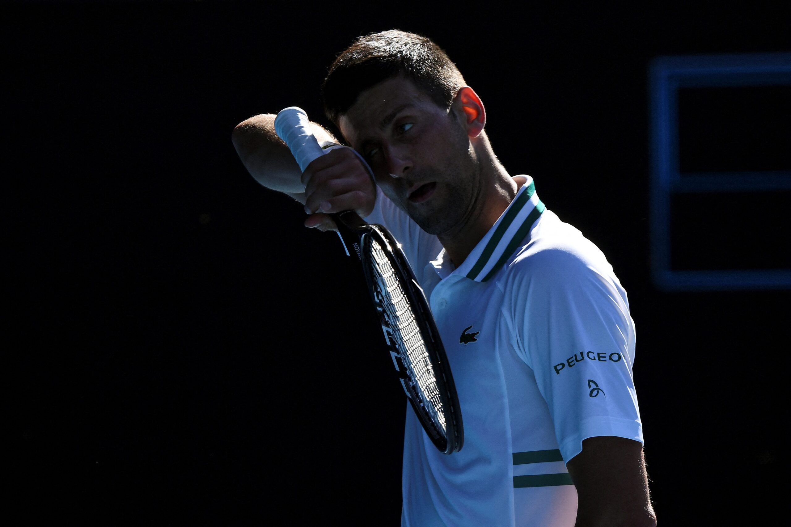 TENNIS-AUS-OPEN Djokovic sufre para derrotar a Tiafoe