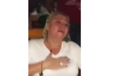 Mujer sufre en restaurante por gas pimienta Gas pimienta en Bayahíbe