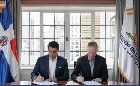 David Collado firma acuerdos con EEUU David Collado