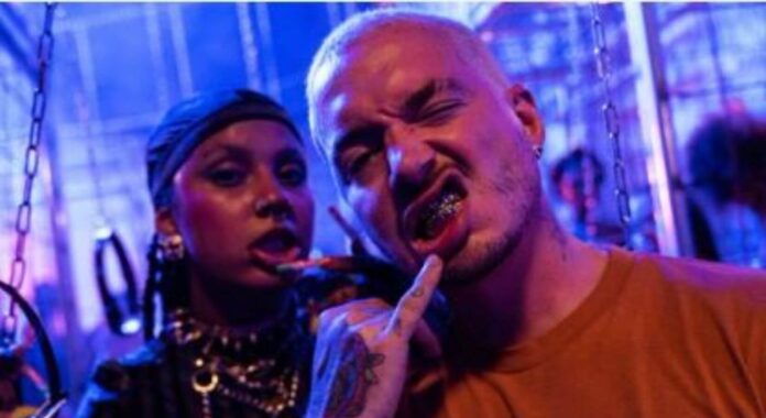 J Balvin y Tokischa - Destacada Colorvision d5 J balvin se disculpa por tema perra