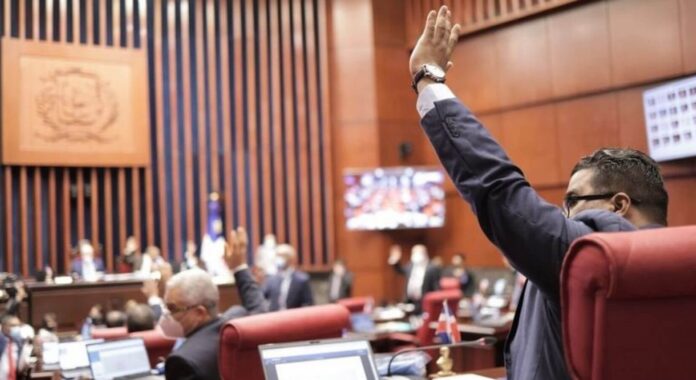 Senadores privilegios -Destacada Colorvision o6 Senadores derogarían privilegios