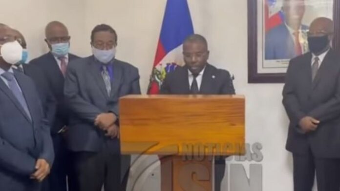 Destituyen a Joseph Claude