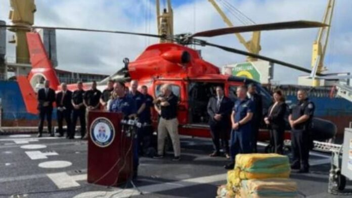 EEUU confisca droga en el mar -Destacado Color Visión EEUU confisca droga