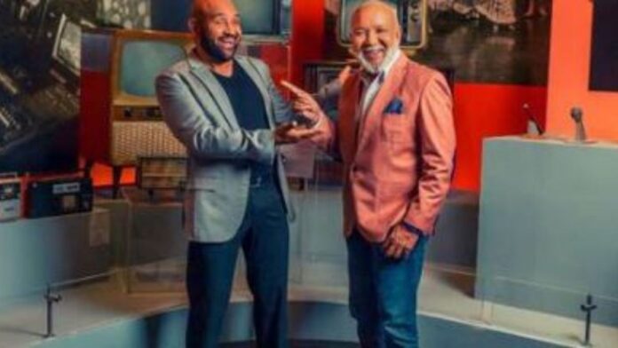 Jochy Santos y Juan Carlos Albelo