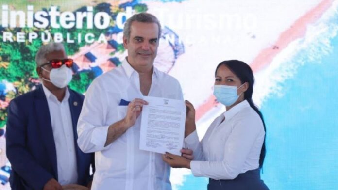 Luis Abinader -Destacado Color Visión Gobierno Luis Abinader