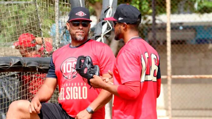 Paulino sustituye a Linares como dirigente de los Leones