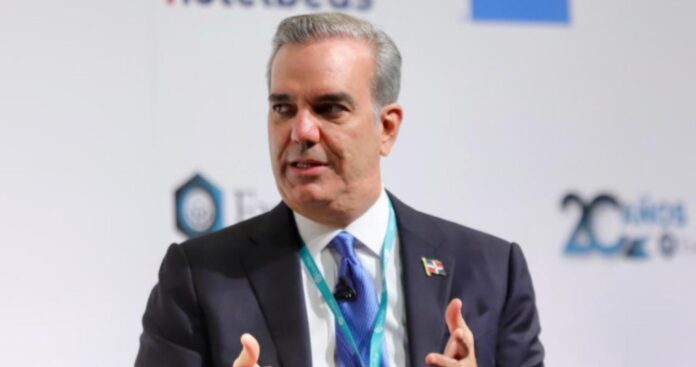 Luis Abinader y Fitur en RD-Color Visión Hostelería y Turismo en RD