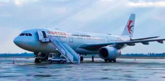 Se estrella en China, Avión con 132 personas a bordo