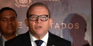 Diputado del PLD renuncia tras asegurar que el partido es “club de amigos ricos” | Primera Emisión SIN