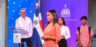 Presidente Abinader encabeza lanzamiento programa de aprendizaje del inglés como segundo idioma en sector público