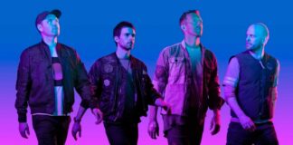 Integrantes de Coldplay hacen parada técnica en puesto de empanadas