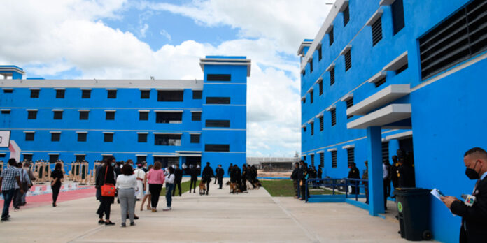 Roberto-Santana-culpa-al-Gobierno-y-a-la-PGR-que-nueva-cárcel-La-Victoria-no-esté-funcionando Roberto Santana responsabiliza al Gobierno y PGR de que el Centro de Corrección y Rehabilitación Las Parras aun no esté funcionando