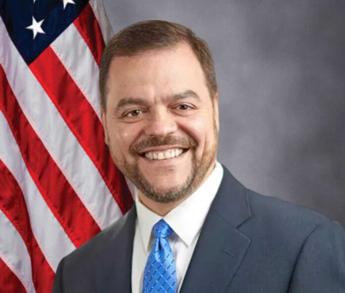 introduce proyecto para que la licenci