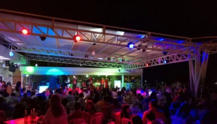 En-peligro-alrededor-de-63,000-empleos- tras-restricción-de-horario En peligro alrededor de 63,000 empleos tras restricción de horario