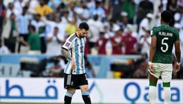 Inesperado-debut-de-la-selección-Argentina-cae-1-2-ante-Arabia-Saudí Inesperado debut de la selección Argentina cae 1-2 ante Arabia Saudí