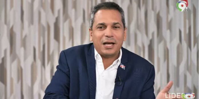 Luis-Abinader-ha-invertido-y-está-apostando-en-la-educación-dominicana Luis Abinader ha invertido y está apostando en la educación dominicana | Líderes