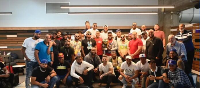 Los-Tigres-del-Licey-llegaron-triunfantes-con-la-corona-de-la-Serie-del-Caribe Los Tigres del Licey llegaron triunfantes con la corona de la Serie del Caribe