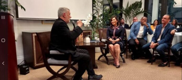 Nueva-cónsul-RD-Miami-presenta-prioridades-en-programa-trabajo-con-diáspora Nueva cónsul RD Miami presenta prioridades en programa trabajo con diáspora