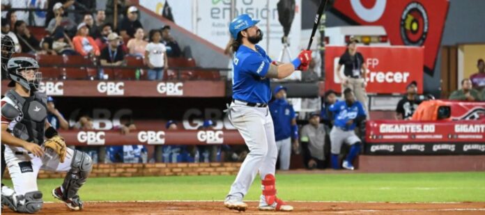 Alfaro y Leyba azotan pitcheo de Gigantes Alfaro y Leyba azotan pitcheo de Gigantes