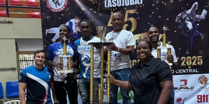 barahona gana copa judo miguel caro; premia atletas destacados