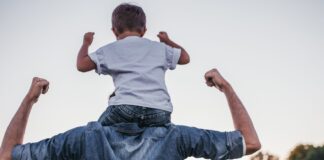 conoce que tanto influyen los padres en la vida de los hijos