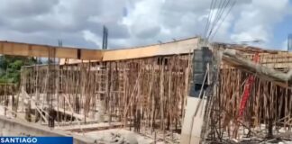 derrumbe de techo de construcción de centro comercial en santiago