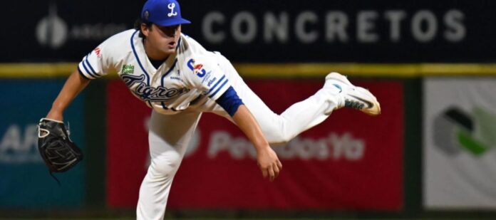 Licey blanquea a Toros guiado por Tellache Licey blanquea a Toros guiado por Tellache
