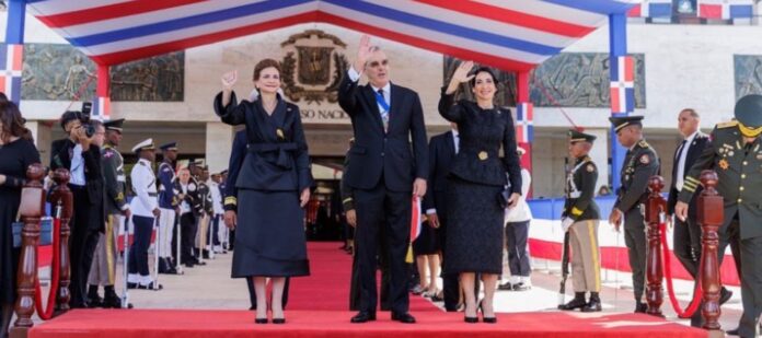 Luis-Abinader-Único-presidente-AL-con-dos-Raqueles Luis Abinader: Único presidente AL con "dos Raqueles"