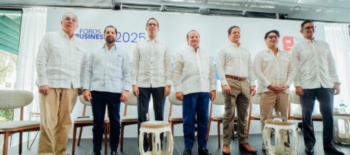 ministro bonilla destaca construcción de miles de viviendas y decenas de hospitales en foro business 2025 ministro bonilla destaca construcción de miles de viviendas y decenas de hospitales en foro business 2025