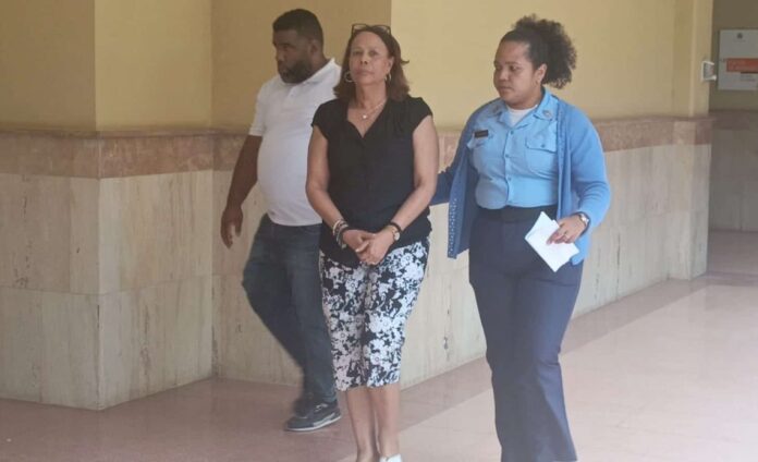 MUJER-APRESADA-1140x694