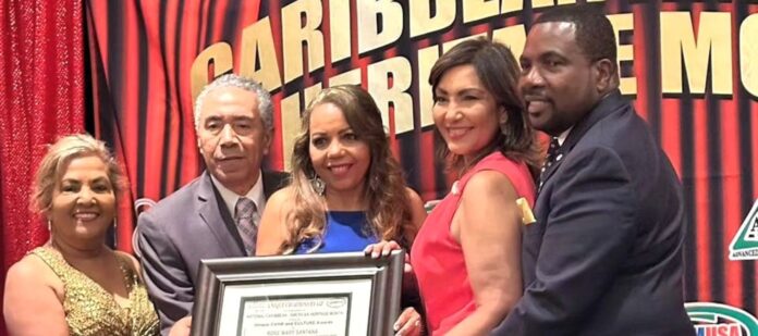 Periodista dominicana se convierte en Mujer Influencia Hispana en EEUU Periodista dominicana se convierte en “Mujer Influencia Hispana en EEUU”