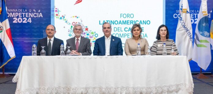 Presidente Luis Abinader encabeza apertura del Foro Latinoamericano y del Caribe de Competencia