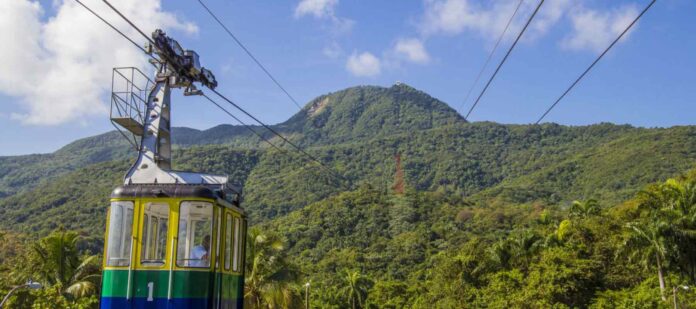 Socorristas-Intensifican-Esfuerzos-en-la-Búsqueda-de-Tres-Personas-Desaparecidas-en-la-Loma-Isabel-de-Torres,-Puerto-Plata